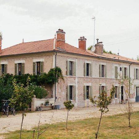 Villa 2 Pas Sages La Roche-Chalais Exterior foto